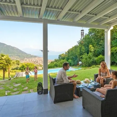 D1mora Sophie - With Pool View Salò